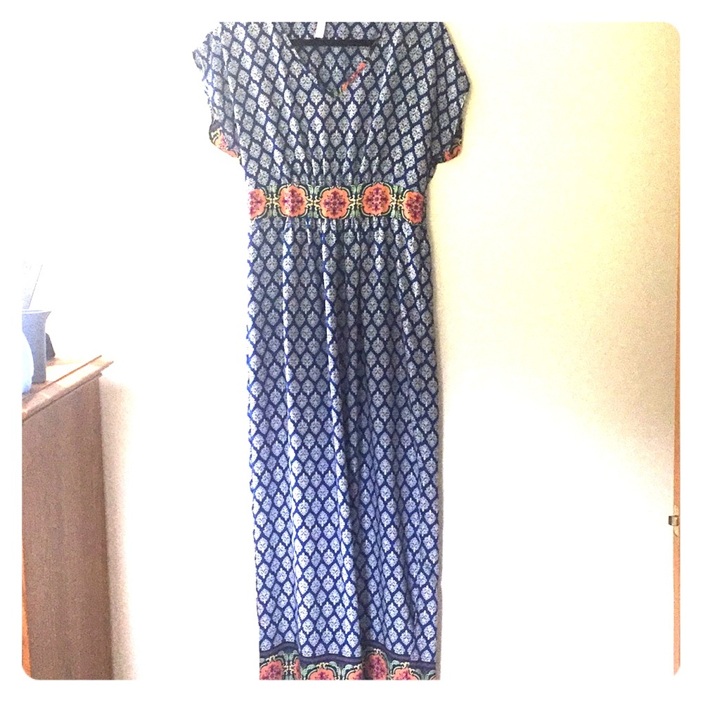 Francesca’s maxi dress